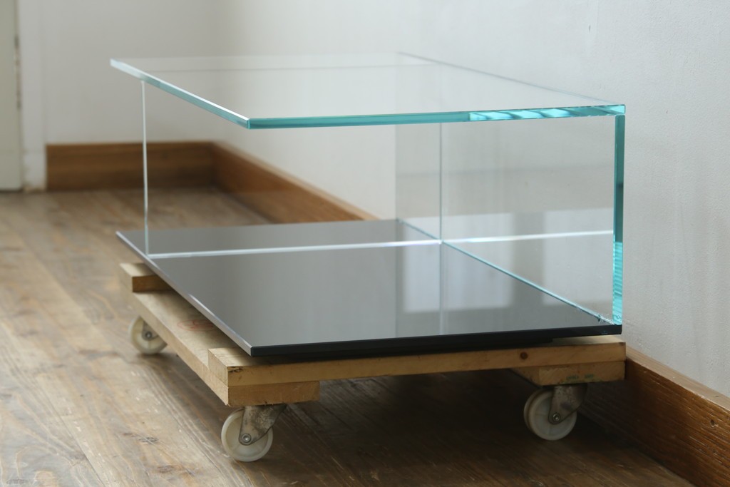 中古　美品　Cassina(カッシーナ)　269MEX(メックス)　機能性と美しさを兼ね備えたローテーブル　現行定価約28万円　(R-082604)