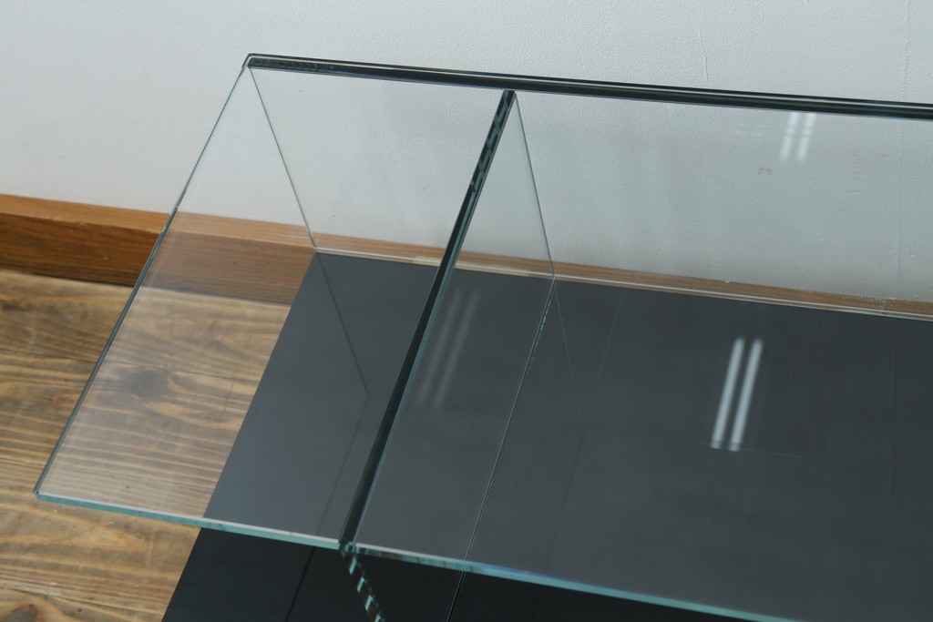 中古　美品　Cassina(カッシーナ)　269MEX(メックス)　機能性と美しさを兼ね備えたローテーブル　現行定価約28万円　(R-082604)