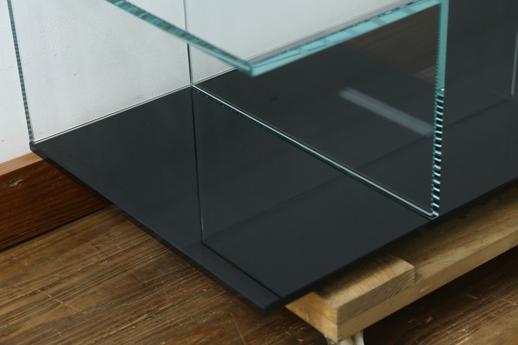 中古　美品　Cassina(カッシーナ)　269MEX(メックス)　機能性と美しさを兼ね備えたローテーブル　現行定価約28万円　(R-082604)
