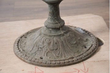 【簡易リペア限定品】　イギリスアンティーク　BUTTERWORTH & DICKINSON LTD BURNLEY　特大!!　幅280cm　トラフスタンド　時を経た質感と堅牢でありながら装飾美を兼ね備えた脚付き陳列棚　(R-082607)