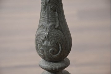 【簡易リペア限定品】　イギリスアンティーク　BUTTERWORTH & DICKINSON LTD BURNLEY　特大!!　幅280cm　トラフスタンド　時を経た質感と堅牢でありながら装飾美を兼ね備えた脚付き陳列棚　(R-082607)