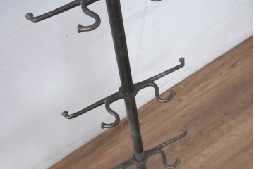 【簡易リペア限定品】　イギリスアンティーク　アイアンの重厚感と経年変化による風合いが魅力のアイアンフック　(R-082608)