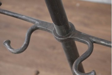 【簡易リペア限定品】　イギリスアンティーク　アイアンの重厚感と経年変化による風合いが魅力のアイアンフック　(R-082608)