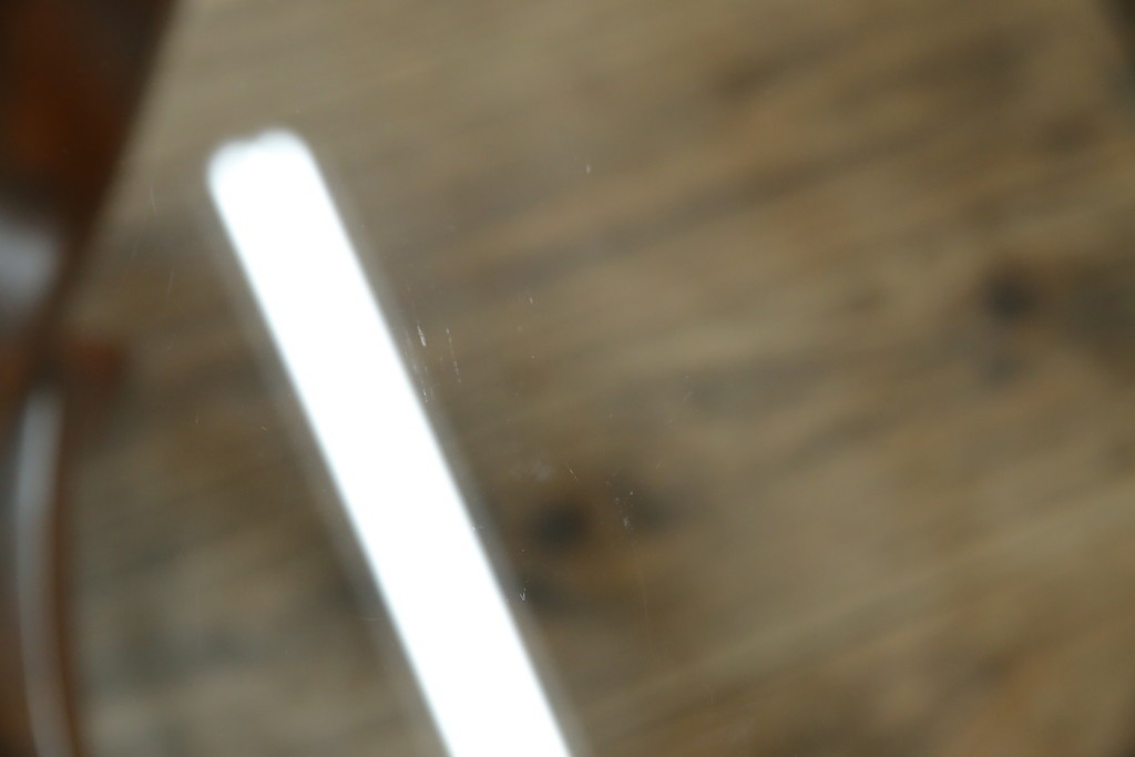 中古　イタリア　空間を格調高く演出する象嵌入りガラストップラウンドテーブル　(R-082609)