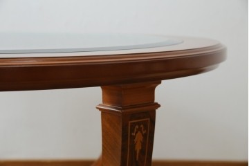 中古　イタリア　空間を格調高く演出する象嵌入りガラストップラウンドテーブル　(R-082609)