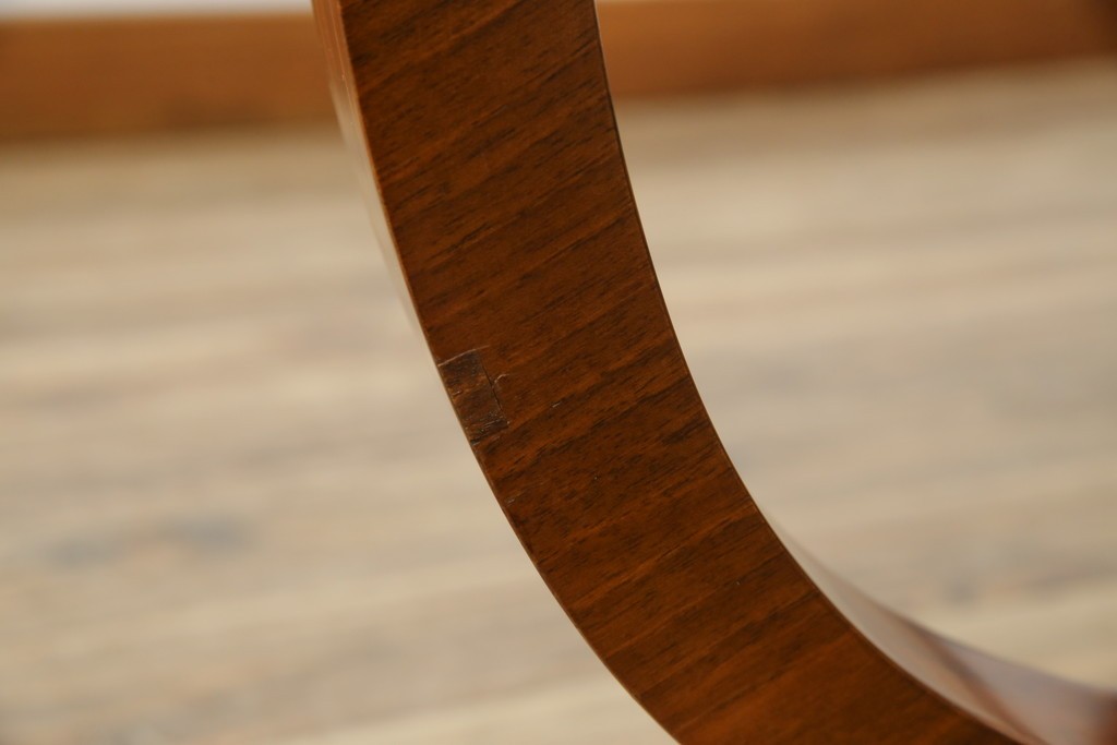 中古　イタリア　空間を格調高く演出する象嵌入りガラストップラウンドテーブル　(R-082609)