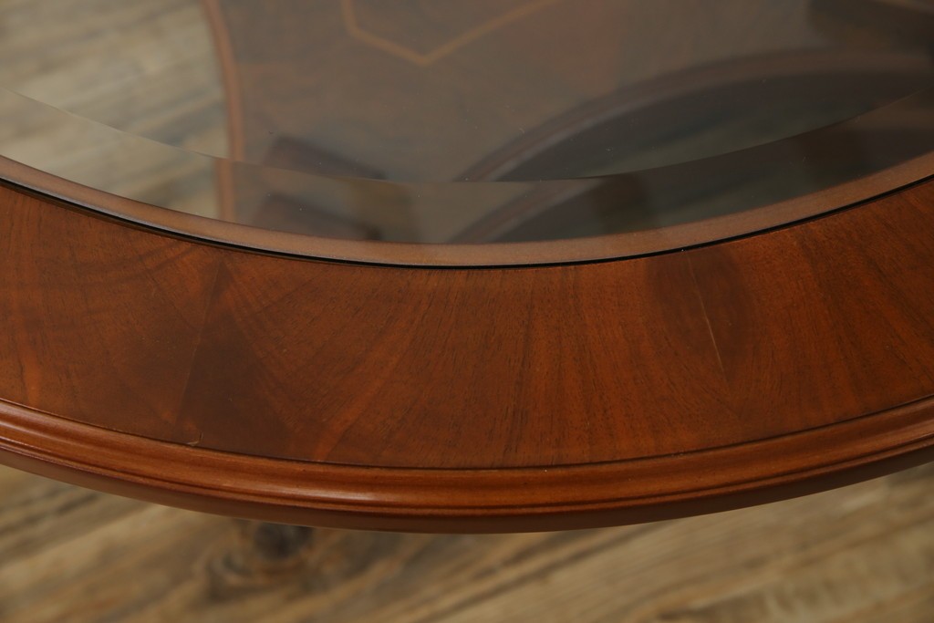 中古　イタリア　空間を格調高く演出する象嵌入りガラストップラウンドテーブル　(R-082609)