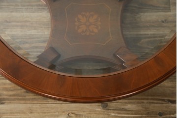 中古　イタリア　空間を格調高く演出する象嵌入りガラストップラウンドテーブル　(R-082609)