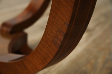 中古　イタリア　空間を格調高く演出する象嵌入りガラストップラウンドテーブル　(R-082609)