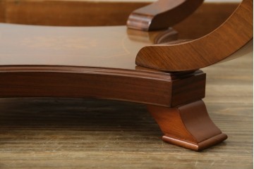 中古　イタリア　空間を格調高く演出する象嵌入りガラストップラウンドテーブル　(R-082609)