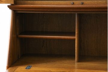 中古　美品!!　北海道旭川 近藤工芸　Solid Furniture OAK (ソリッドファニチャー オーク)　オーク材　クラシカルで上品な佇まいのビューローブックケース(ライティングビューロー、簿記机、本箱、本棚、飾り棚、収納棚、戸棚、ワークデスク、在宅用、在宅ワーク用)(R-082612)