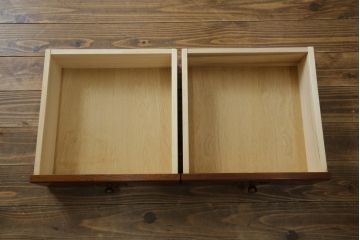 中古　美品!!　北海道旭川 近藤工芸　Solid Furniture OAK (ソリッドファニチャー オーク)　オーク材　クラシカルで上品な佇まいのビューローブックケース(ライティングビューロー、簿記机、本箱、本棚、飾り棚、収納棚、戸棚、ワークデスク、在宅用、在宅ワーク用)(R-082612)