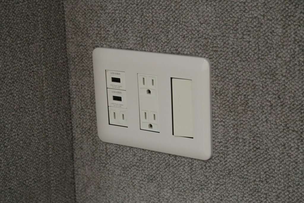 中古　美品　OHACO mini(オハコ ミニ)　集中力を高められる移動型ワークルーム　定価約65万円　(R-082613)