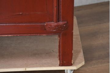 アジアンビンテージ　中国古典様式　丸金具装飾と美しい彫刻の朱色キャビネット(収納棚、戸棚、店舗什器、ヴィンテージ)(R-082616)