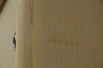 中古　美品　衣装盆付き　桑材のアクセントが美しい気品漂う桐箪笥　定価約170万円　(R-082619)