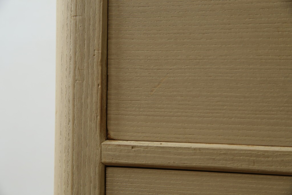 中古　美品　衣装盆付き　桑材のアクセントが美しい気品漂う桐箪笥　定価約170万円　(R-082619)