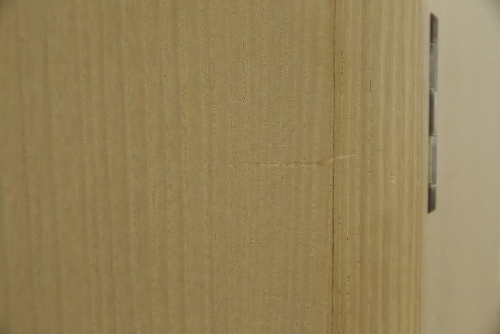 中古　美品　衣装盆付き　桑材のアクセントが美しい気品漂う桐箪笥　定価約170万円　(R-082619)