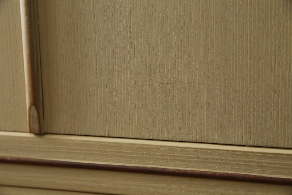 中古　美品　衣装盆付き　桑材のアクセントが美しい気品漂う桐箪笥　定価約170万円　(R-082619)