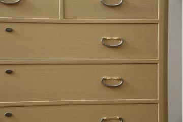 中古　美品　衣装盆付き　桑材のアクセントが美しい気品漂う桐箪笥　定価約170万円　(R-082619)