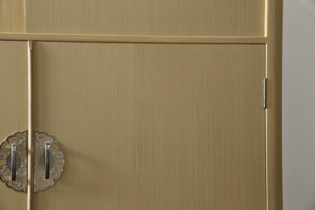 中古　美品　衣装盆付き　桑材のアクセントが美しい気品漂う桐箪笥　定価約170万円　(R-082619)