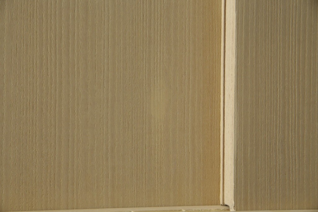 中古　美品　衣装盆付き　桑材のアクセントが美しい気品漂う桐箪笥　定価約170万円　(R-082619)