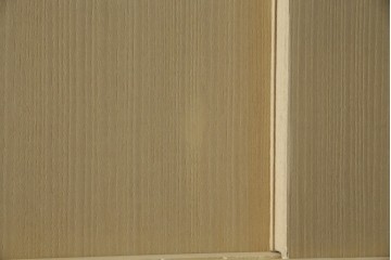 中古　美品　衣装盆付き　桑材のアクセントが美しい気品漂う桐箪笥　定価約170万円　(R-082619)