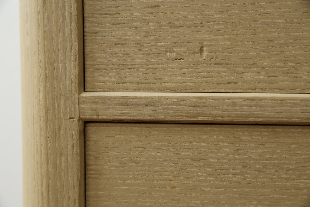 中古　美品　衣装盆付き　桑材のアクセントが美しい気品漂う桐箪笥　定価約170万円　(R-082619)