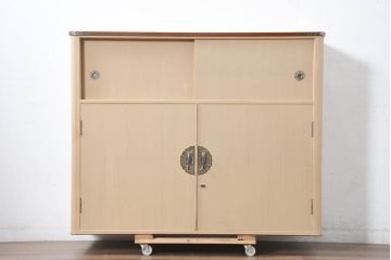 中古　美品　衣装盆付き　桑材のアクセントが美しい気品漂う桐箪笥・上段(桐たんす、衣装箪笥、収納箪笥、着物箪笥、和タンス、サイドボード、サイドキャビネット)(R-082620)