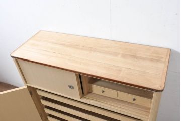 中古　美品　衣装盆付き　桑材のアクセントが美しい気品漂う桐箪笥・上段(桐たんす、衣装箪笥、収納箪笥、着物箪笥、和タンス、サイドボード、サイドキャビネット)(R-082620)