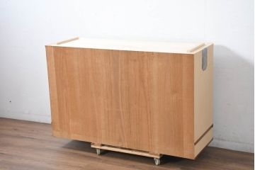 中古　美品　桑材のアクセントが美しい気品漂う桐箪笥・下段(桐たんす、衣装箪笥、収納箪笥、整理箪笥、和タンス、サイドチェスト、引き出し)(R-082621)