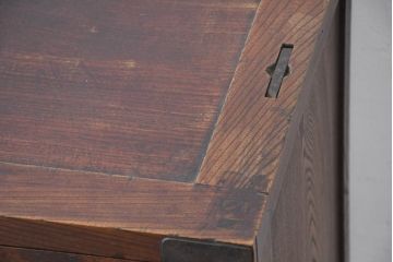和製アンティーク　三方欅(ケヤキ)材　素晴らしい杢目の二段重ね帳場箪笥(重ね箪笥、収納棚、戸棚、時代箪笥、和タンス、収納箪笥、バラ売り可能)(R-082622)
