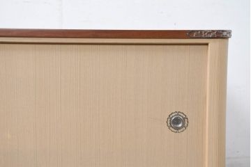 中古　美品　桑材のアクセントと金具が上品な桐箪笥・上段(桐たんす、収納箪笥、和タンス、収納棚、戸棚、ローボード、テレビボード、TVボード、テレビ台、TV台)(R-082626)