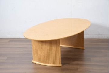 中古　超美品!!　松創(MATSUSO・マツソウ)　バーズアイメープル　お部屋にナチュラルな温もりと洗練された個性をプラスするリビングテーブル(ローテーブル、センターテーブル、オーバルテーブル)(定価約60万円)(R-082630)