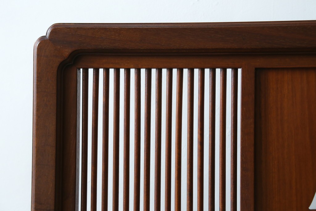 和製ビンテージ　花梨(カリン)材　透かし彫り　彫刻入り　竹梅・花鳥図　緻密な彫刻が施された美しい衝立て　(R-082631)