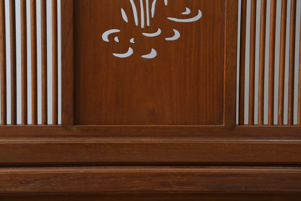 和製ビンテージ　花梨(カリン)材　透かし彫り　彫刻入り　竹梅・花鳥図　緻密な彫刻が施された美しい衝立て　(R-082631)