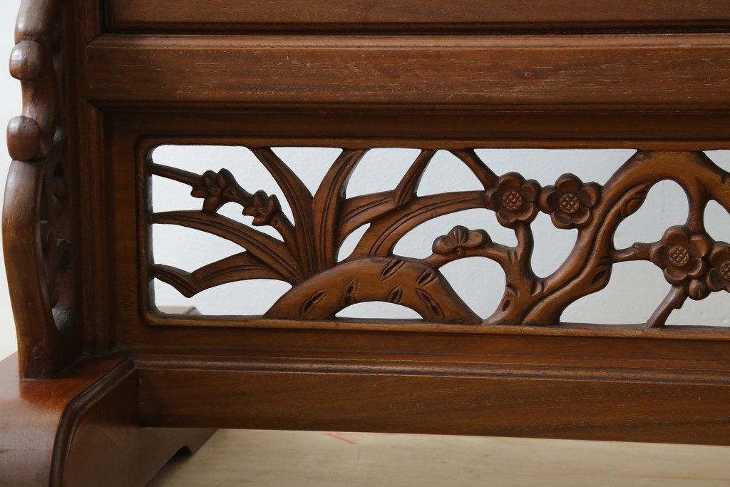 和製ビンテージ　花梨(カリン)材　透かし彫り　彫刻入り　竹梅・花鳥図　緻密な彫刻が施された美しい衝立て　(R-082631)