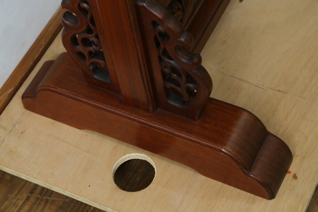 和製ビンテージ　花梨(カリン)材　透かし彫り　彫刻入り　竹梅・花鳥図　緻密な彫刻が施された美しい衝立て　(R-082631)