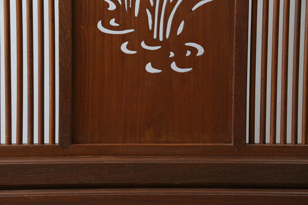 和製ビンテージ　花梨(カリン)材　透かし彫り　彫刻入り　竹梅・花鳥図　緻密な彫刻が施された美しい衝立て　(R-082631)