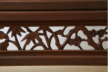 和製ビンテージ　花梨(カリン)材　透かし彫り　彫刻入り　竹梅・花鳥図　緻密な彫刻が施された美しい衝立て　(R-082631)