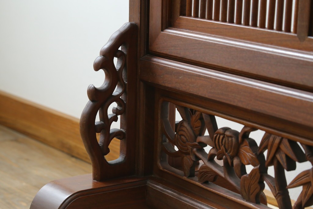 和製ビンテージ　花梨(カリン)材　透かし彫り　彫刻入り　竹梅・花鳥図　緻密な彫刻が施された美しい衝立て　(R-082631)