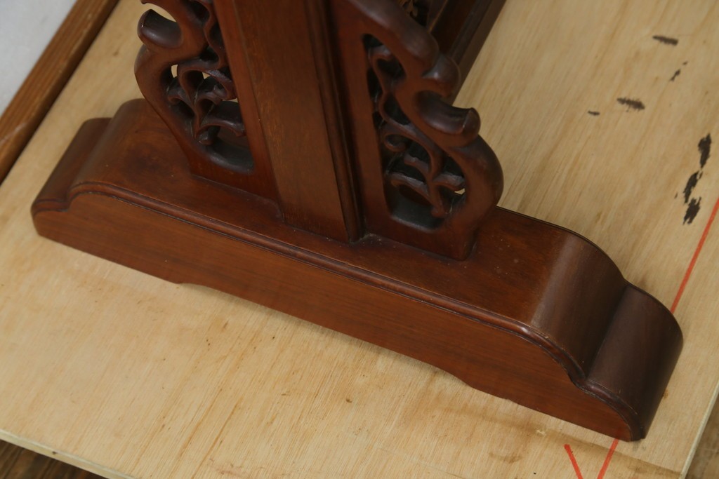 和製ビンテージ　花梨(カリン)材　透かし彫り　彫刻入り　竹梅・花鳥図　緻密な彫刻が施された美しい衝立て　(R-082631)