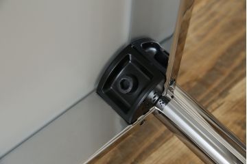 中古　USMハラー(USM Haller)　スタイリッシュなデザインがかっこいいシンプルなテーブル(ダイニングテーブル、食卓、4人掛け)(R-082632)