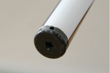 中古　USMハラー(USM Haller)　スタイリッシュなデザインがかっこいいシンプルなテーブル(ダイニングテーブル、食卓、4人掛け)(R-082632)
