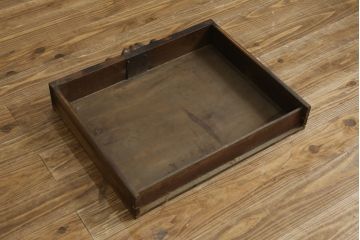 フランスアンティーク　ウォールナット材　彫刻入り　上品なカービングが魅力的なコンソールテーブル(サイドテーブル、机、ワークデスク、在宅ワーク用、在宅用、花台、飾り台)(R-082633)
