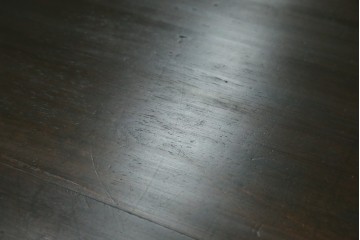 フランスアンティーク　1890年頃　ウォールナット材　彫刻入り　2杯の引き出しを備えたコンソールテーブル　(R-082633)