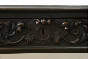 フランスアンティーク　1890年頃　ウォールナット材　彫刻入り　2杯の引き出しを備えたコンソールテーブル　(R-082633)