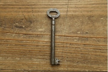 フランスアンティーク　1890年頃　ウォールナット材　彫刻入り　2杯の引き出しを備えたコンソールテーブル　(R-082633)