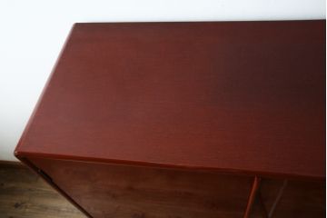 中古　美品!!　高級品!!　総漆塗り　艶やかな朱塗りが美しい色合いの総桐着物箪笥(衣装箪笥、収納箪笥、和タンス、桐たんす、桐箪笥)(定価推定約120万円)(R-082636)