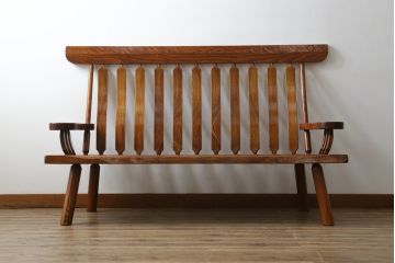 中古　美品　宮崎県　アトリエミヤタ (miyata)　欅(ケヤキ)材　クス材　木の風合いを楽しめるあぐらベンチ(長椅子、長イス、板座チェア)(定価約43万円)(R-082637)