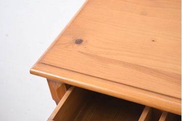 中古　美品　アメリカ輸入家具　パイン材　縦型　カントリースタイルの空間づくりにおすすめのトールチェスト(サイドチェスト、引き出し)(R-082646)
